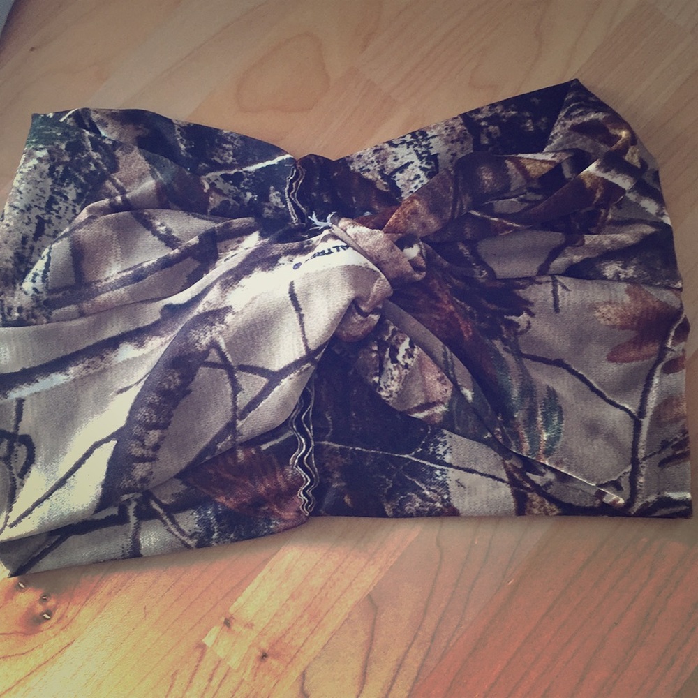Hunting cammo twist front bandeau